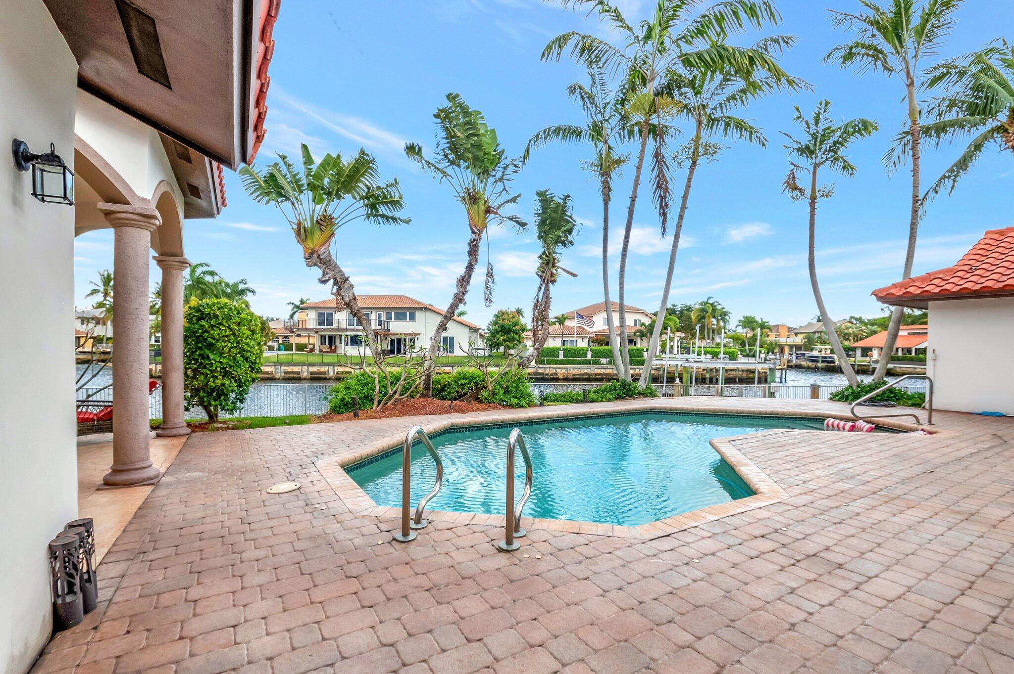 CARRIAGE HILL - Residential