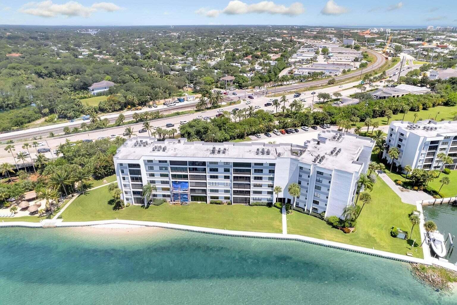JUPITER COVE CONDO - Residential