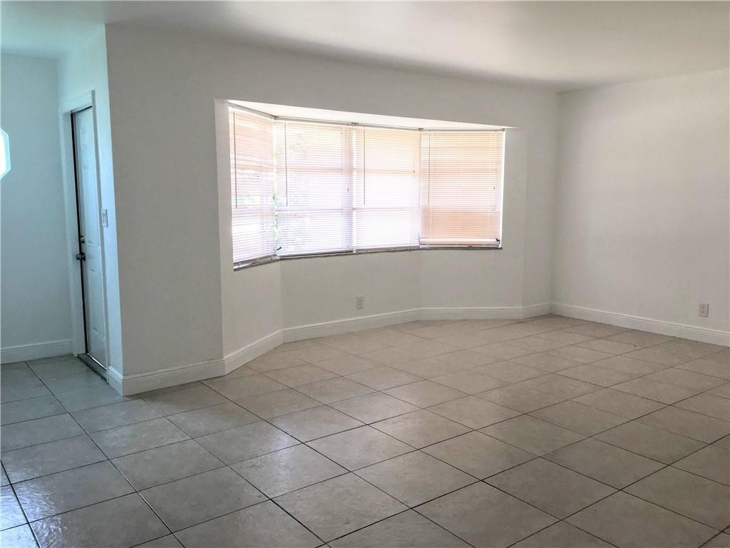 Royal Palm Acres First Se - Residential