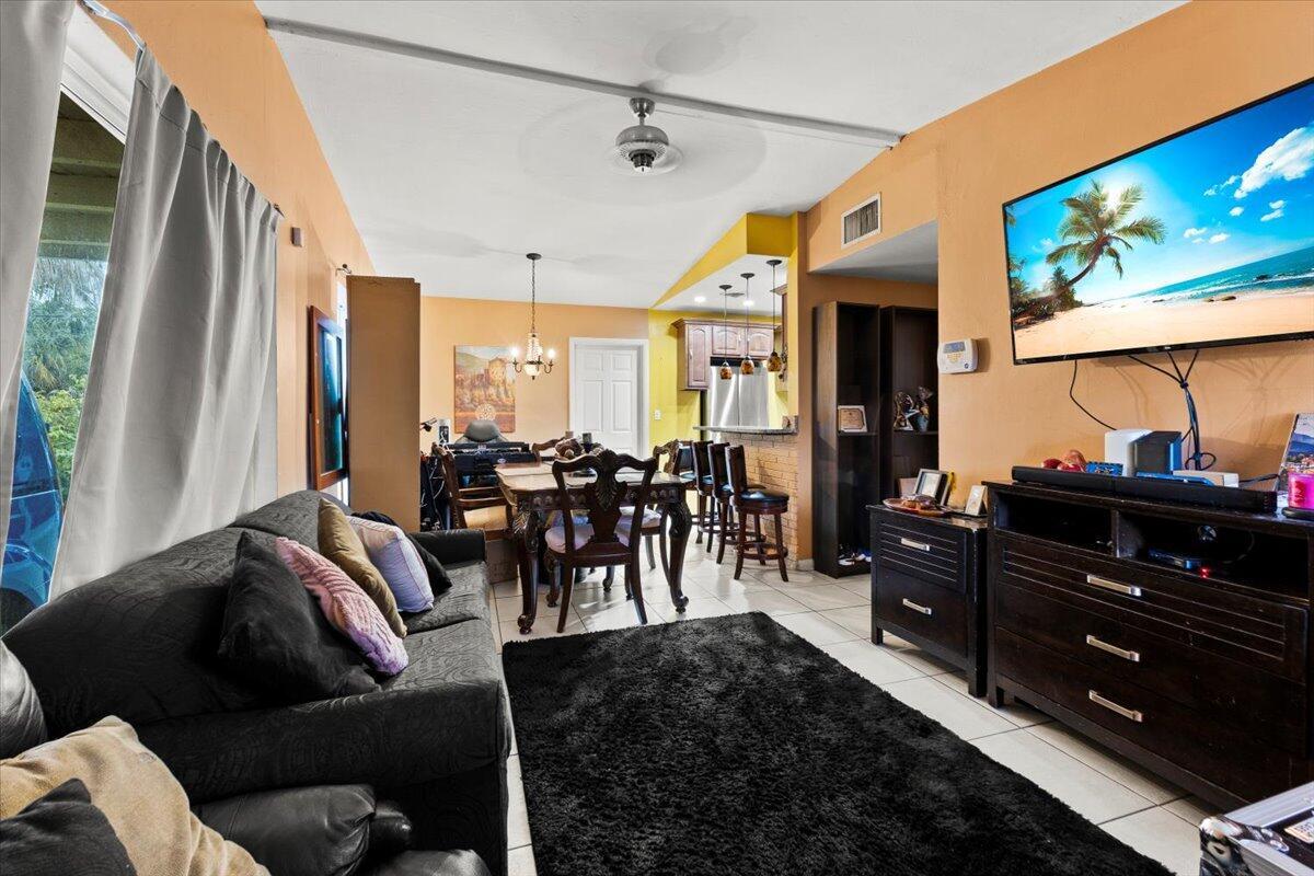 LAKE AIRE ESTATES - Residential