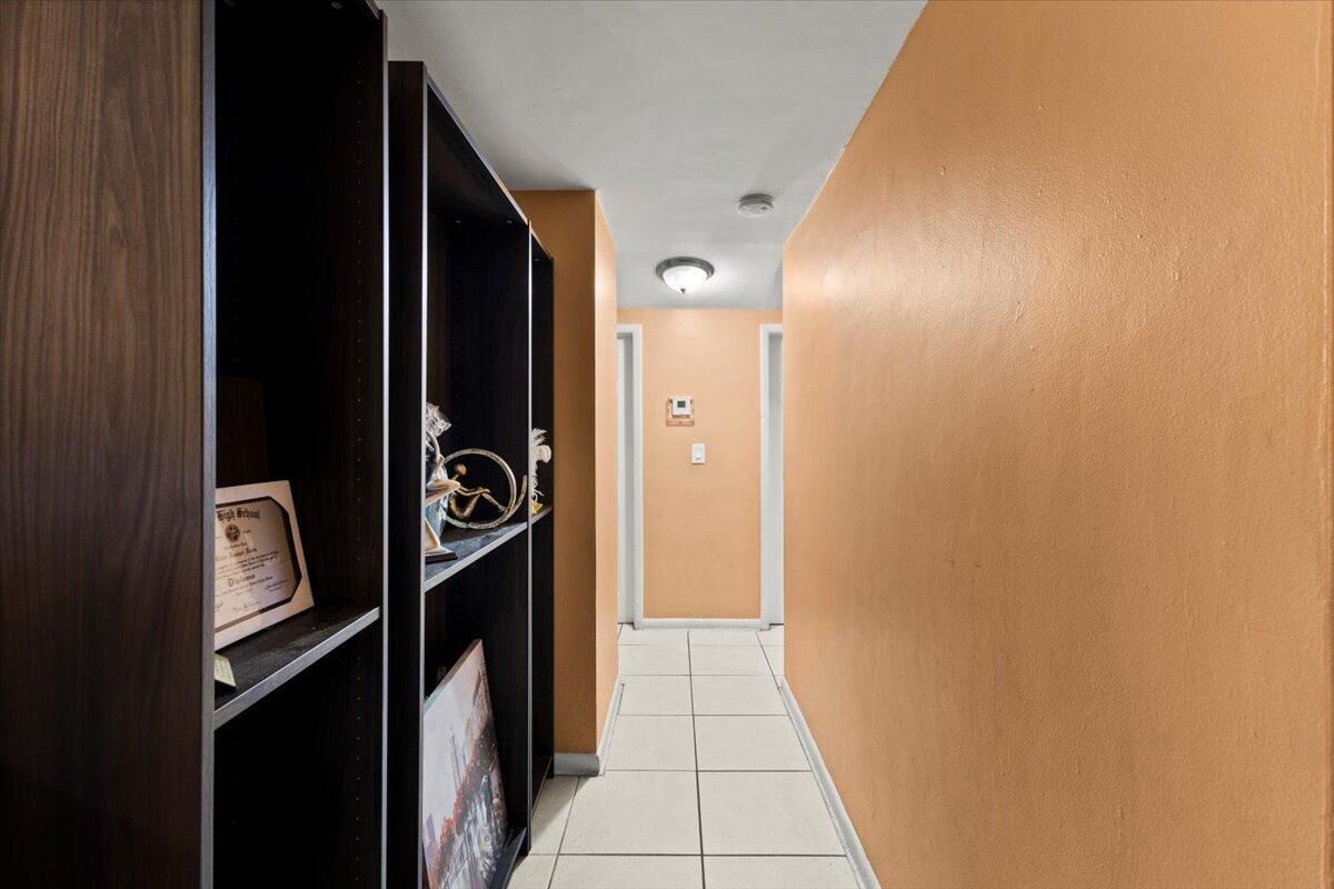 LAKE AIRE ESTATES - Residential