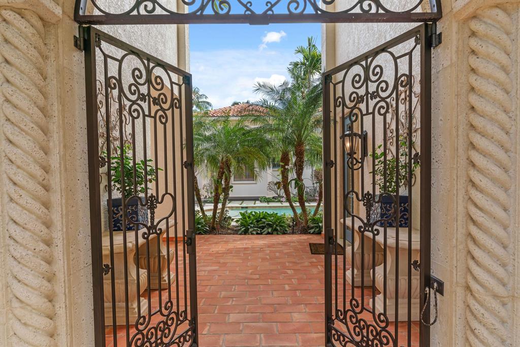 Admirals Cove - Residential