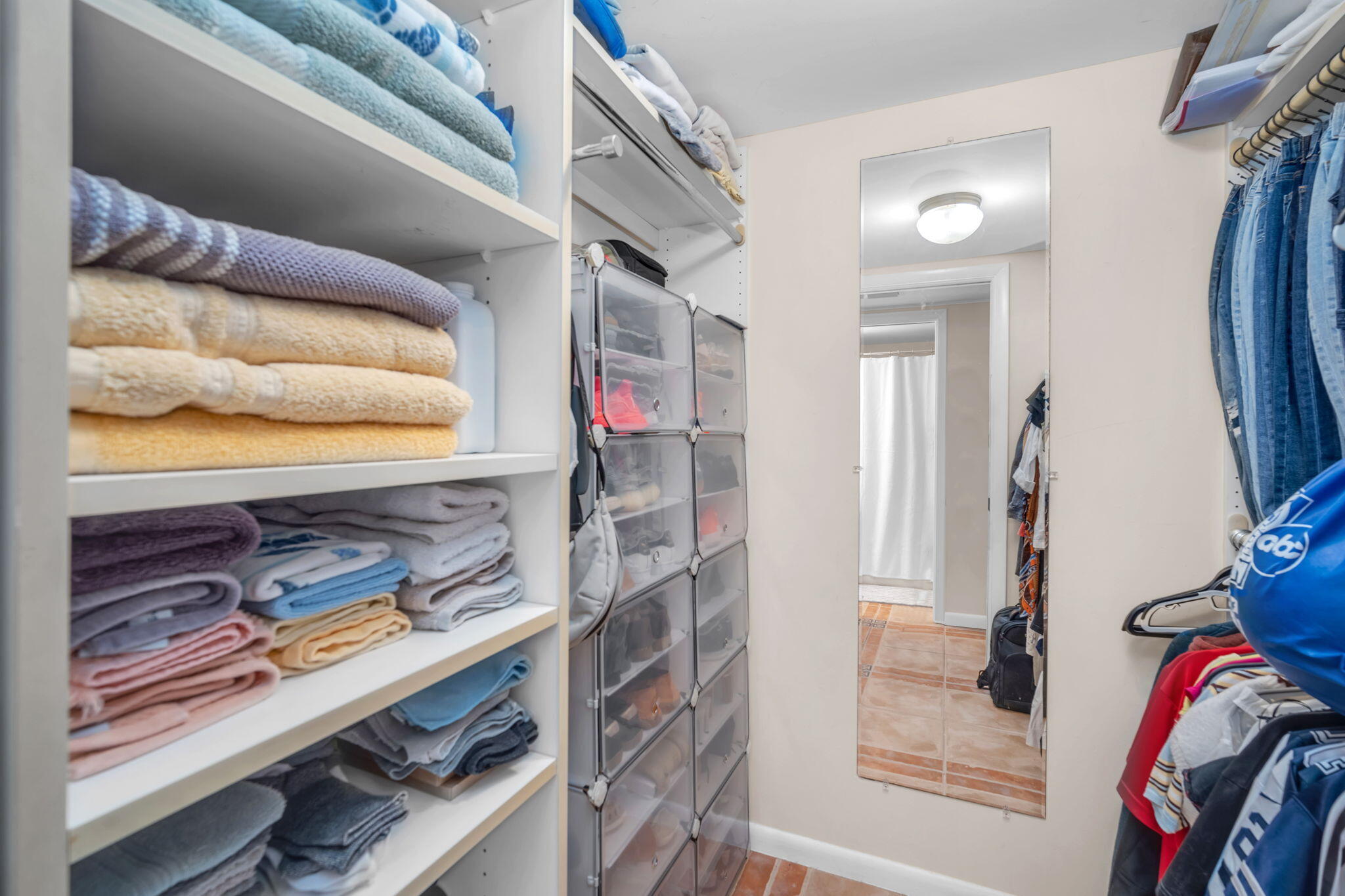 LANDS OF THE PRESIDENT CONDO 1 - Residential