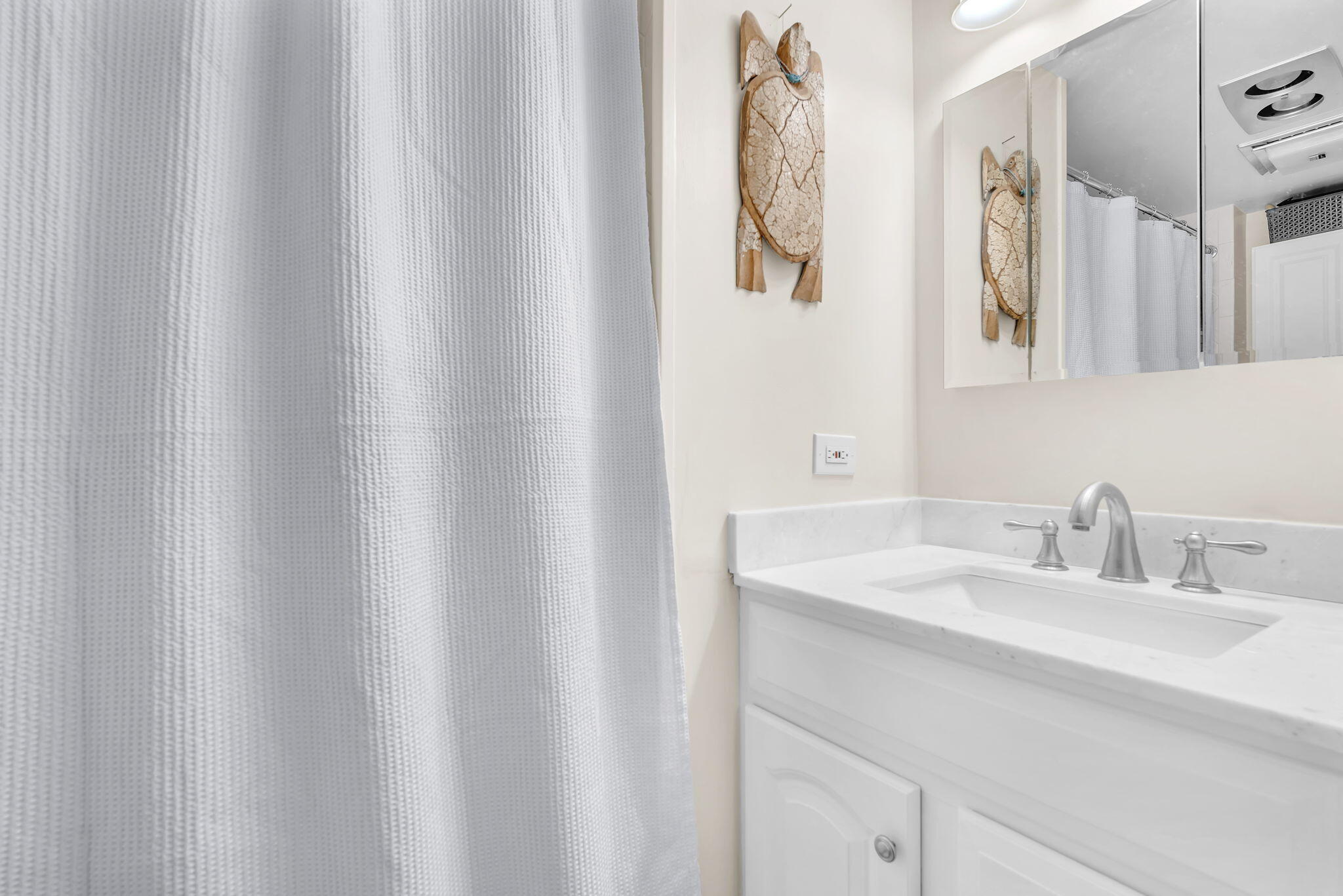 LANDS OF THE PRESIDENT CONDO 1 - Residential