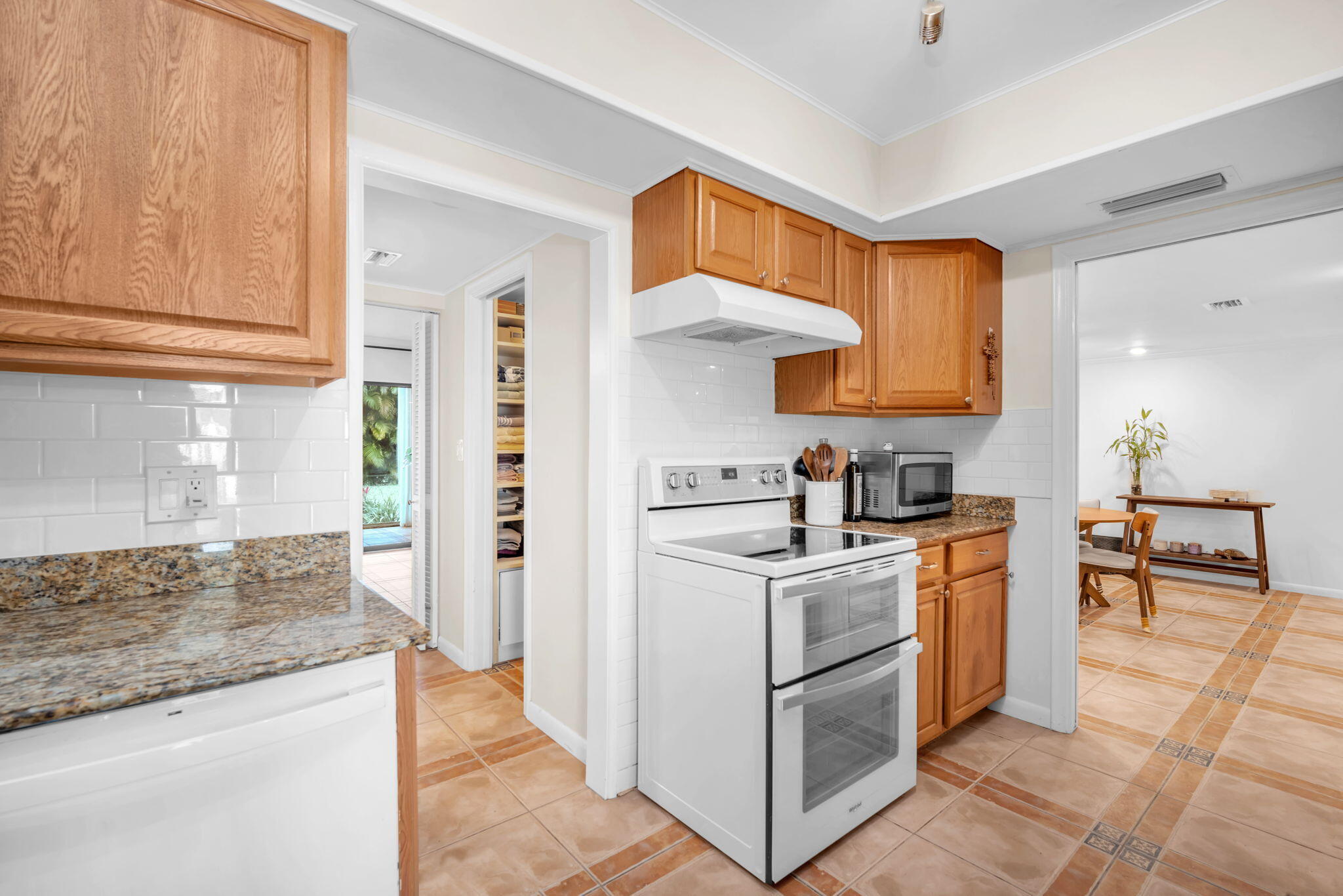 LANDS OF THE PRESIDENT CONDO 1 - Residential