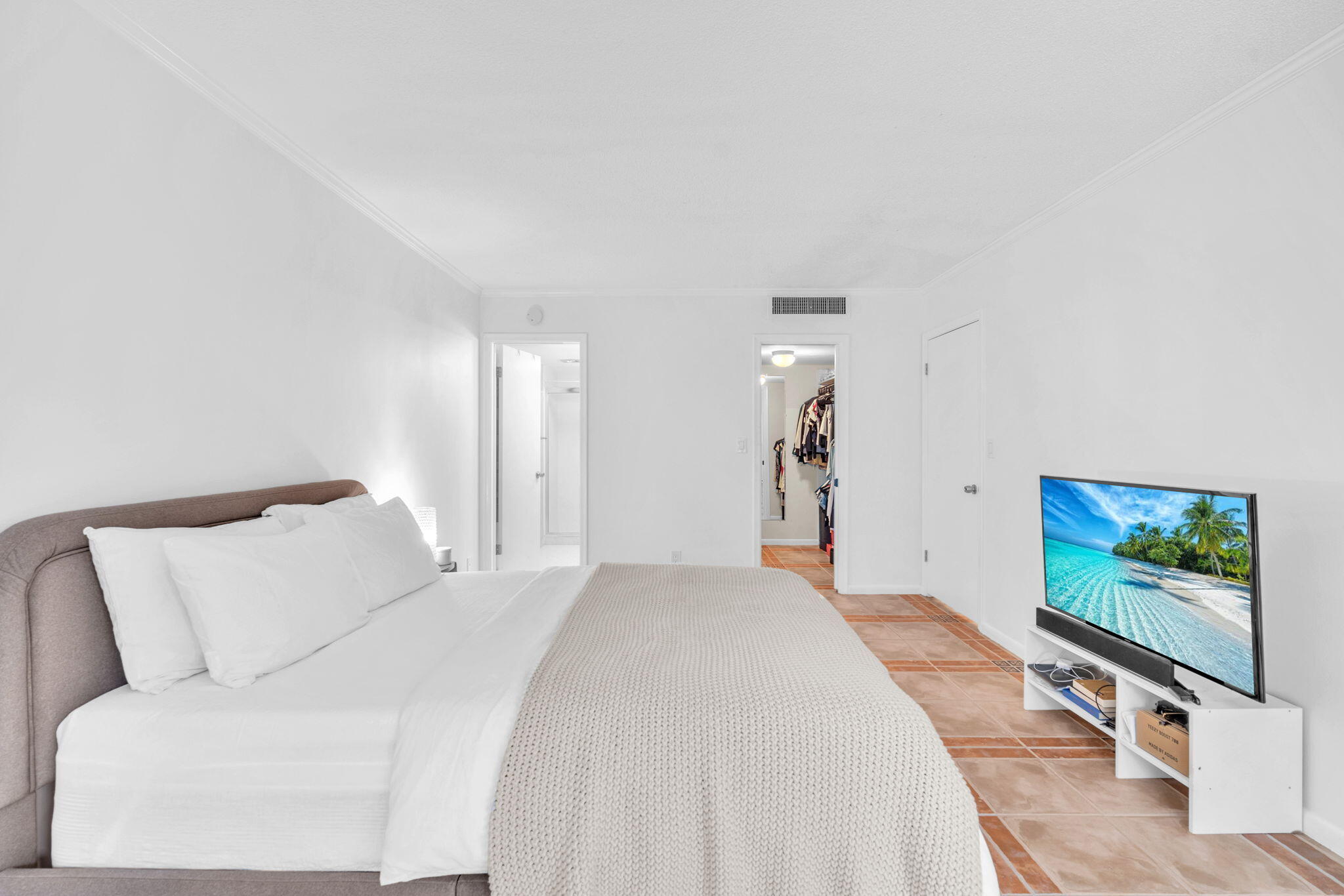 LANDS OF THE PRESIDENT CONDO 1 - Residential