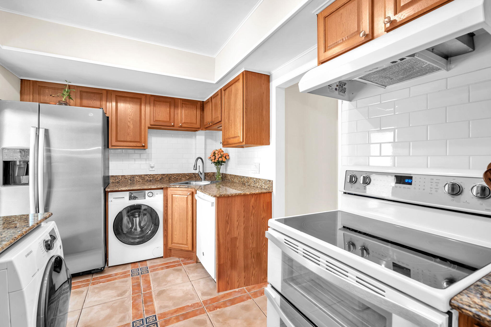 LANDS OF THE PRESIDENT CONDO 1 - Residential