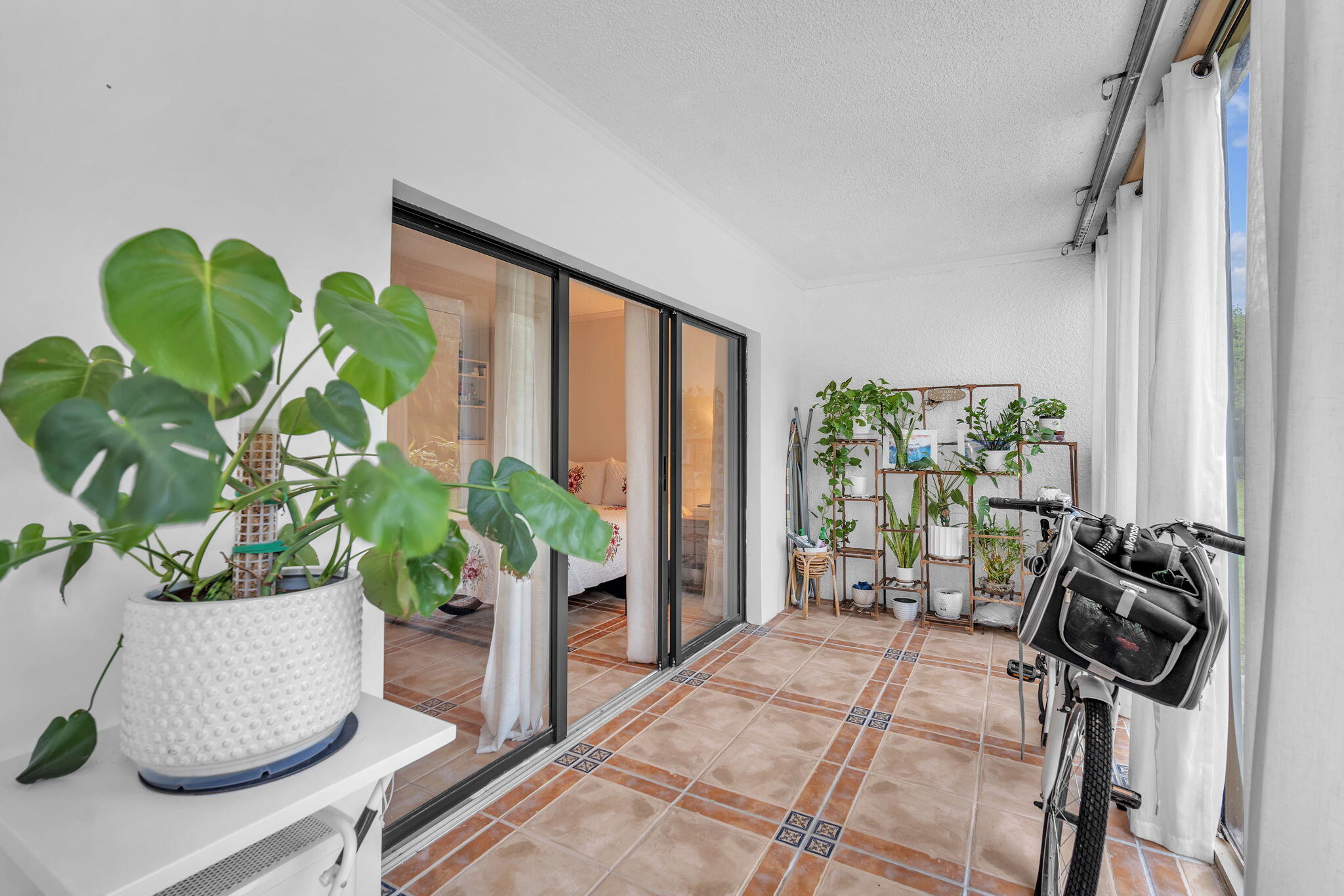 LANDS OF THE PRESIDENT CONDO 1 - Residential