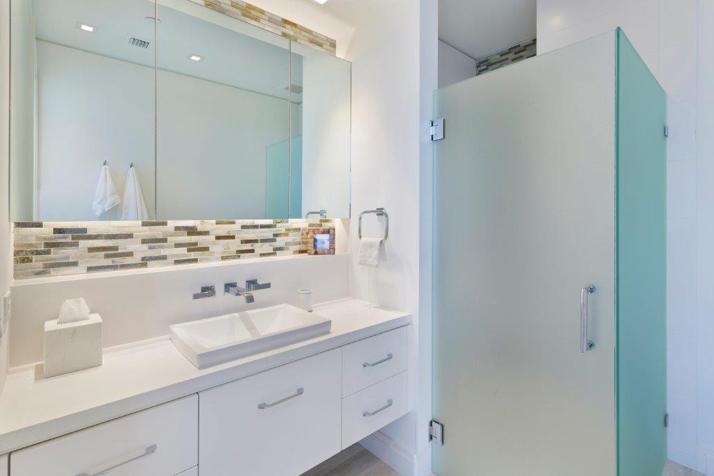 SEAGATE YACHT CLUB - Residential