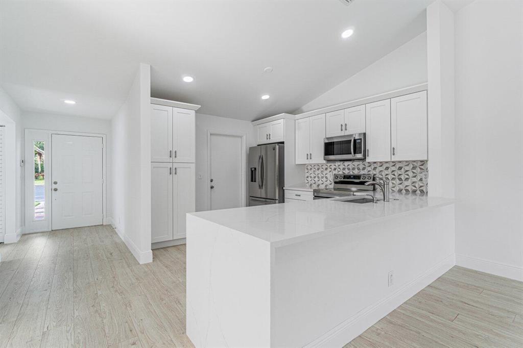 EMERALD POINTE 2 - Residential