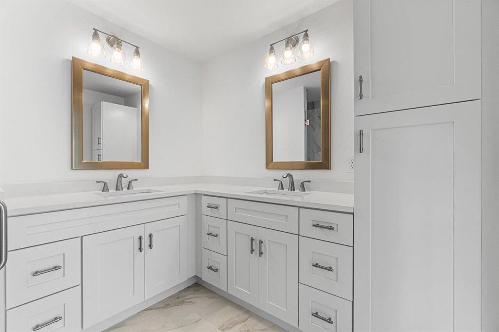 EMERALD POINTE 2 - Residential