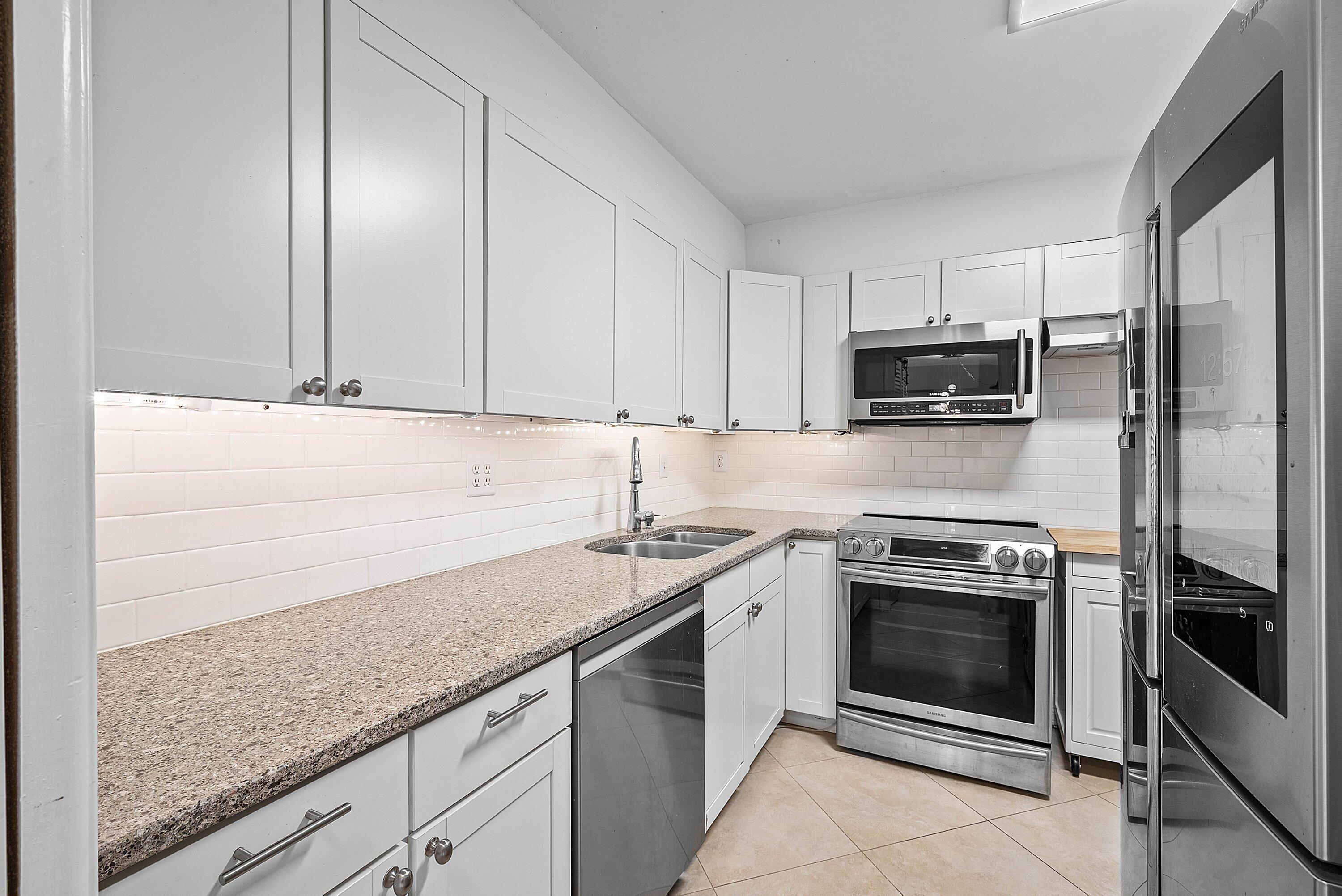 AMBASSADORS V SOUTH CONDO - Residential