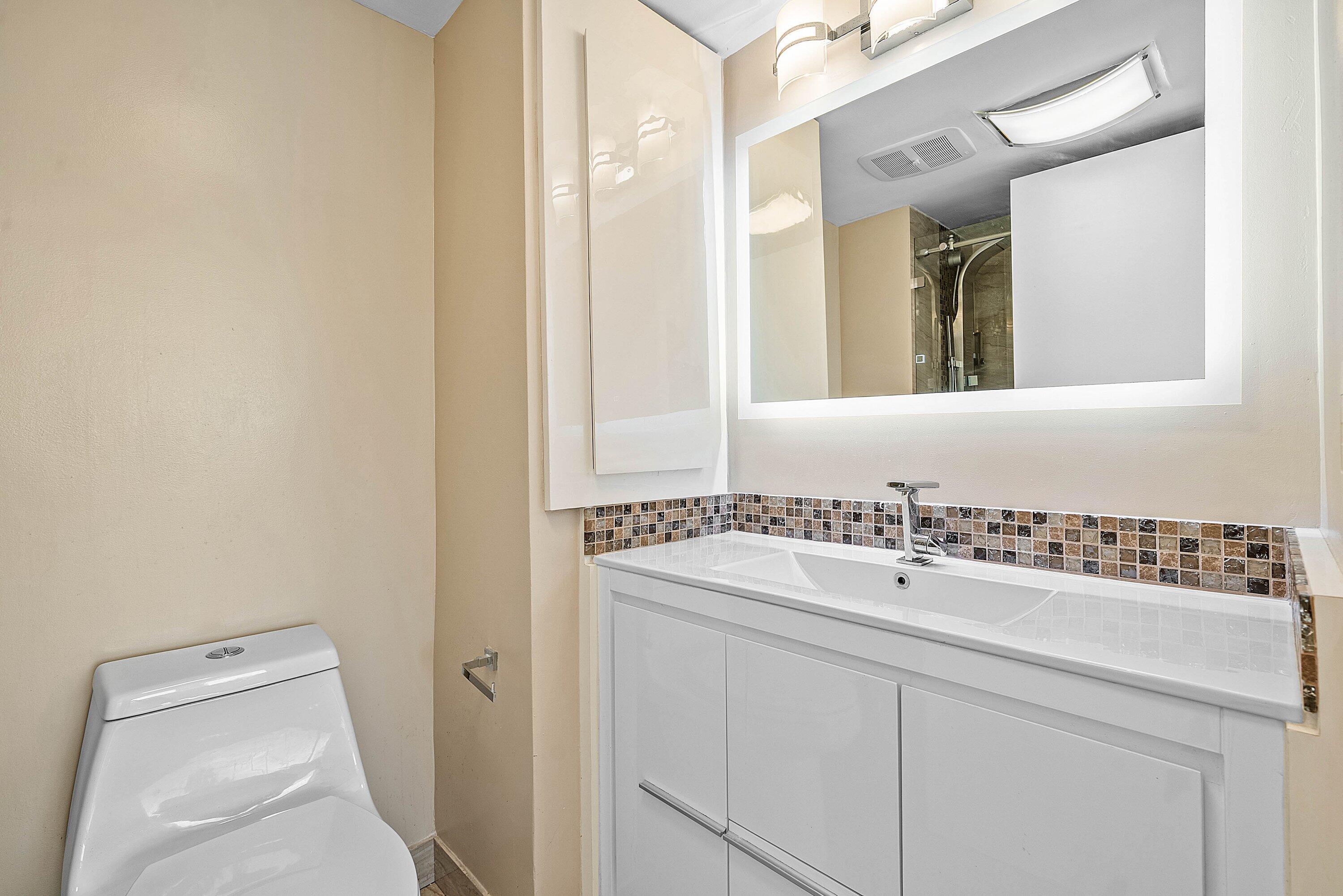 AMBASSADORS V SOUTH CONDO - Residential