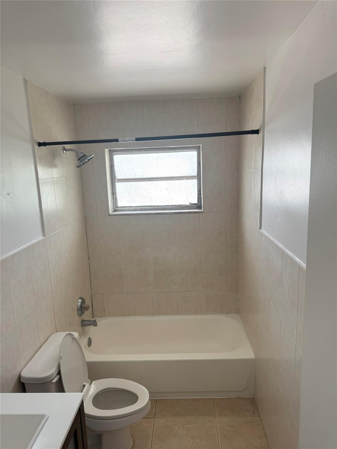 770 CONDO - Residential Lease