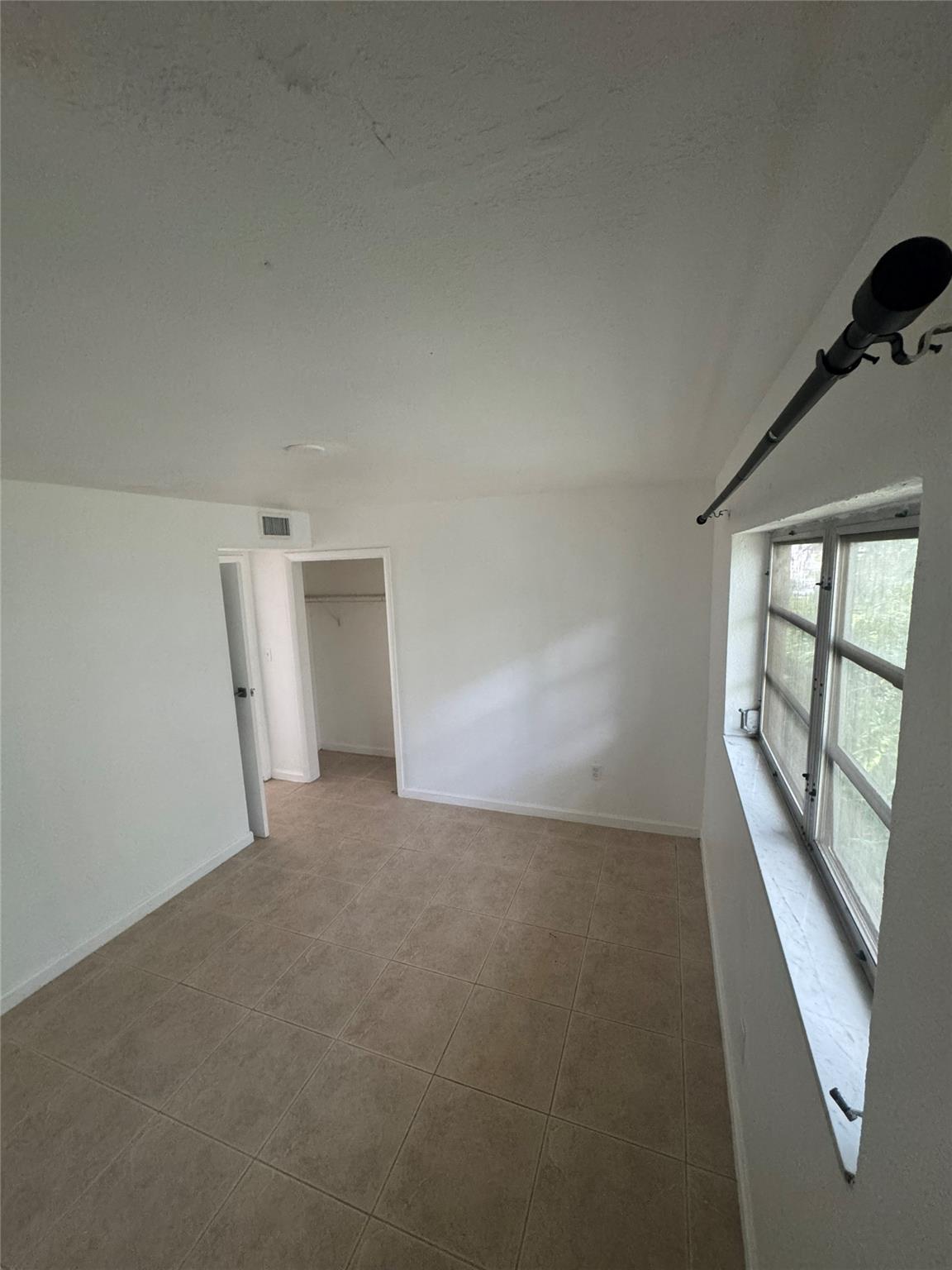 770 CONDO - Residential Lease