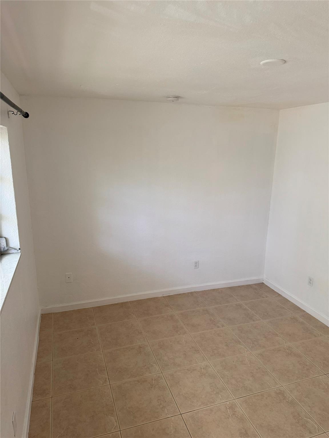 770 CONDO - Residential Lease