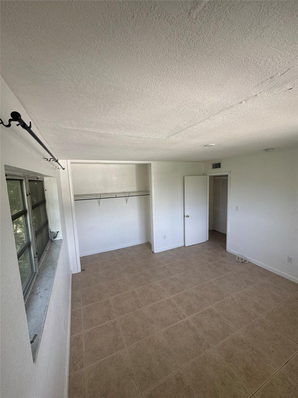 770 CONDO - Residential Lease