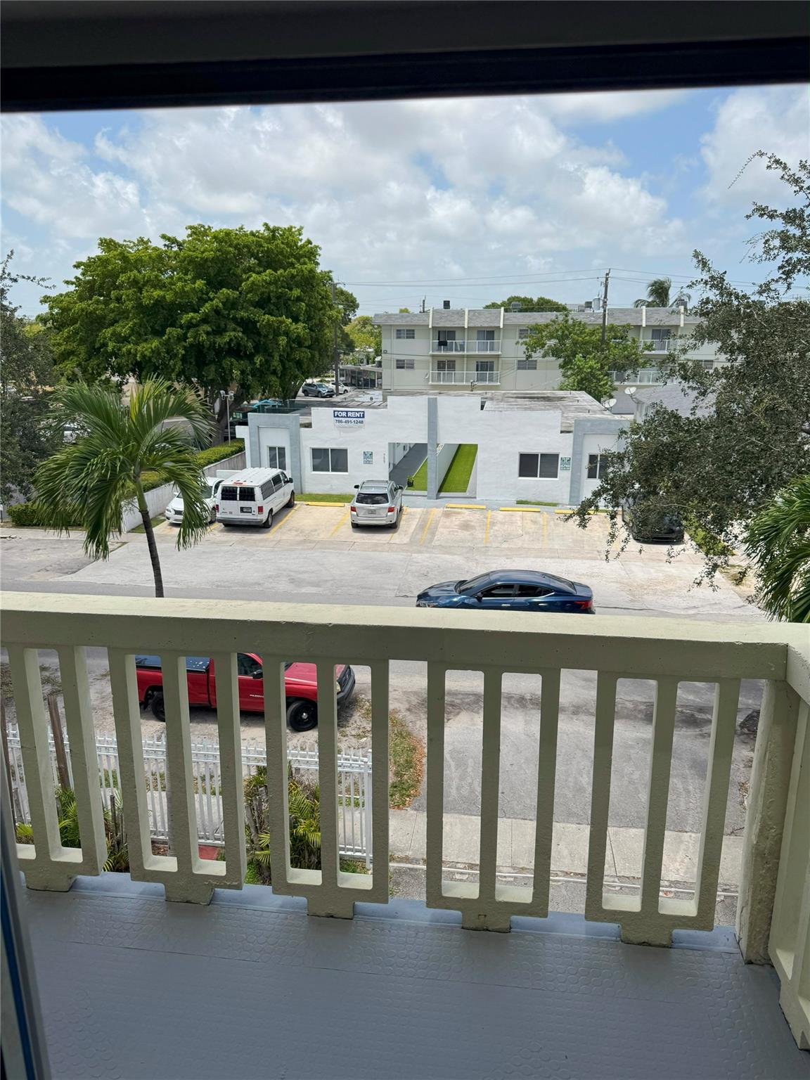 770 CONDO - Residential Lease