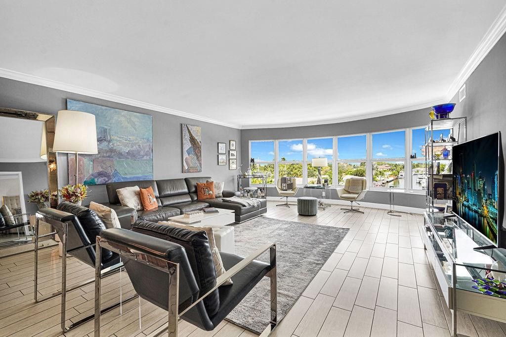 Photo of 5100 Bayview Drive #404, Fort Lauderdale, FL 33308 (MLS # F10499334)