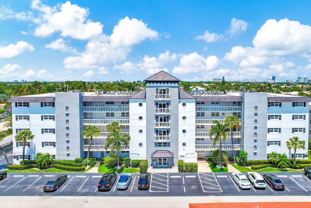 5100 Bayview Dr 404