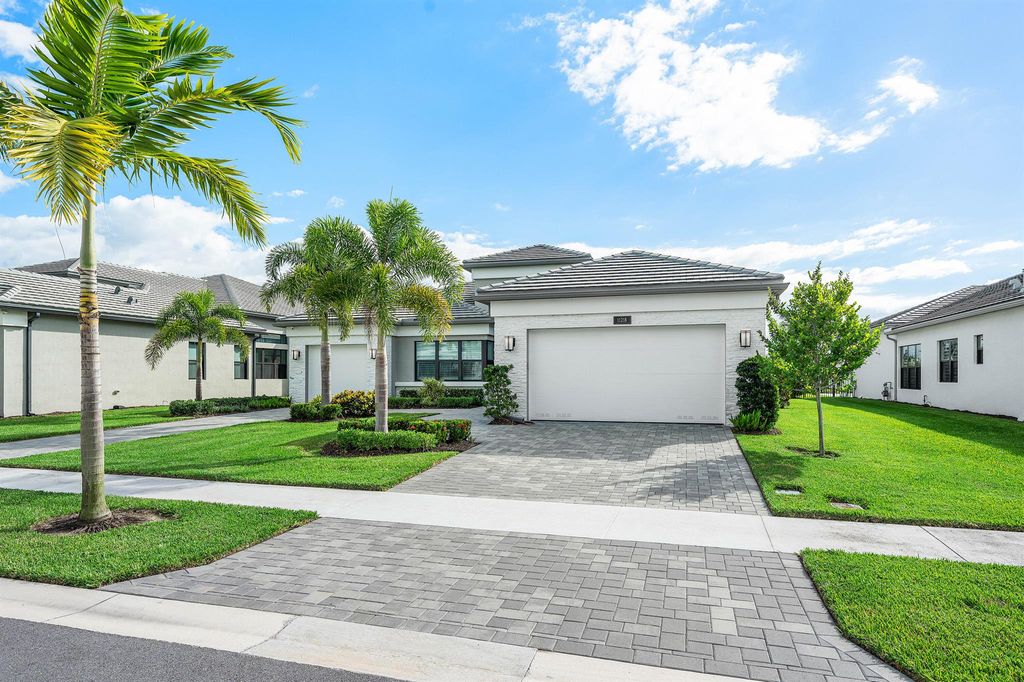 Photo of 11218 Glen Orchard Lane, Boynton Beach, FL 33473 (MLS # R11133152)