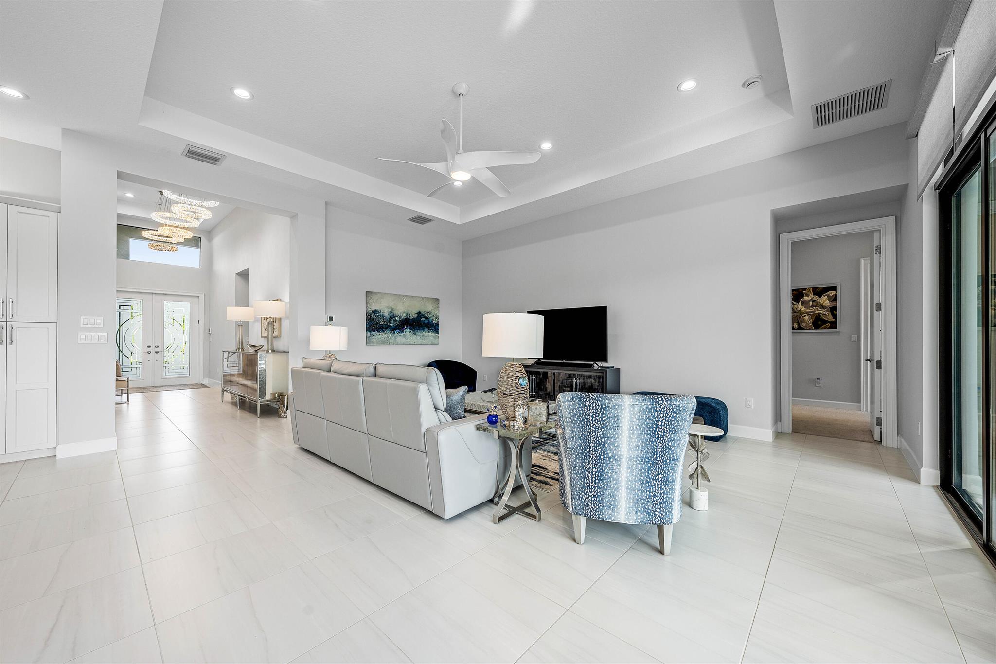 Valencia Grand - Residential