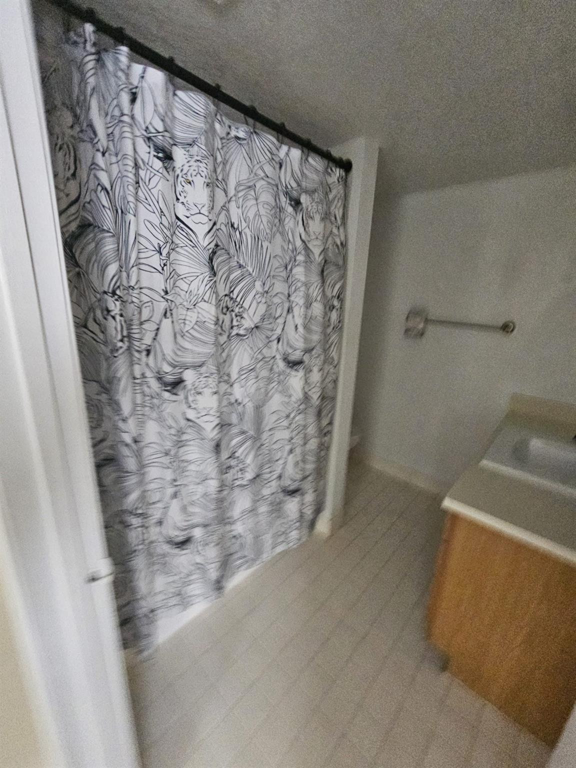 Marina Oaks Condo - Residential Lease