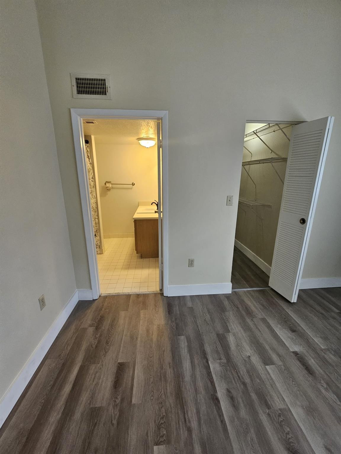 Marina Oaks Condo - Residential Lease