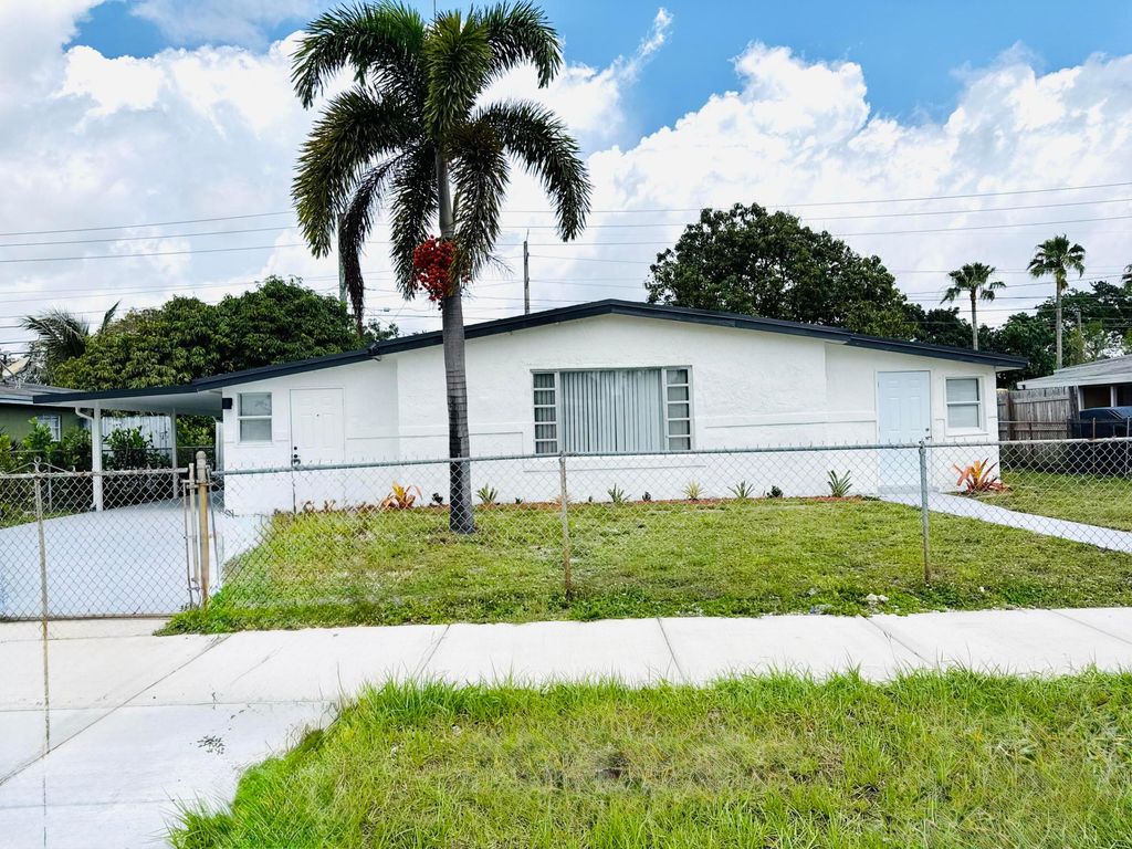 Photo of 2931 NW 5th Court, Fort Lauderdale, FL 33311 (MLS # B26026364)