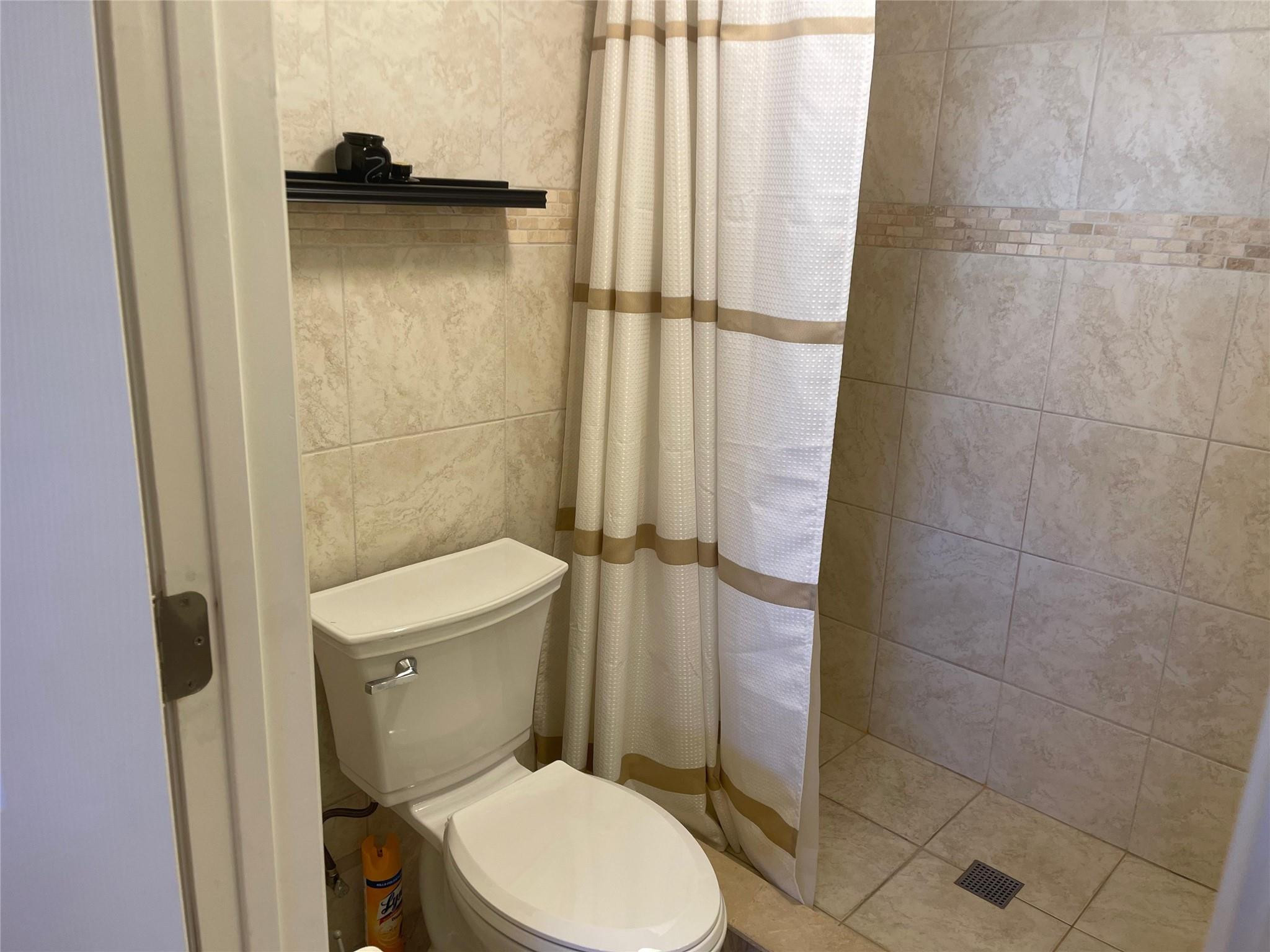 LAKE CLARKE GARDENS CONDO - Residential