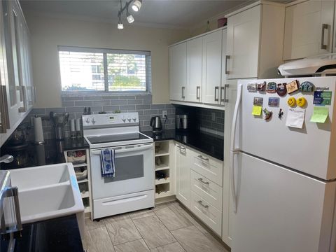 Tiny photo for 2566 S Garden Drive #108, Lake Worth, FL 33461 (MLS # F10552267)