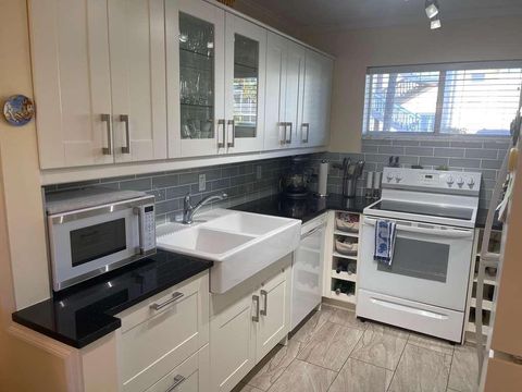 2566 S Garden Drive 108 Lake Worth FL 33461