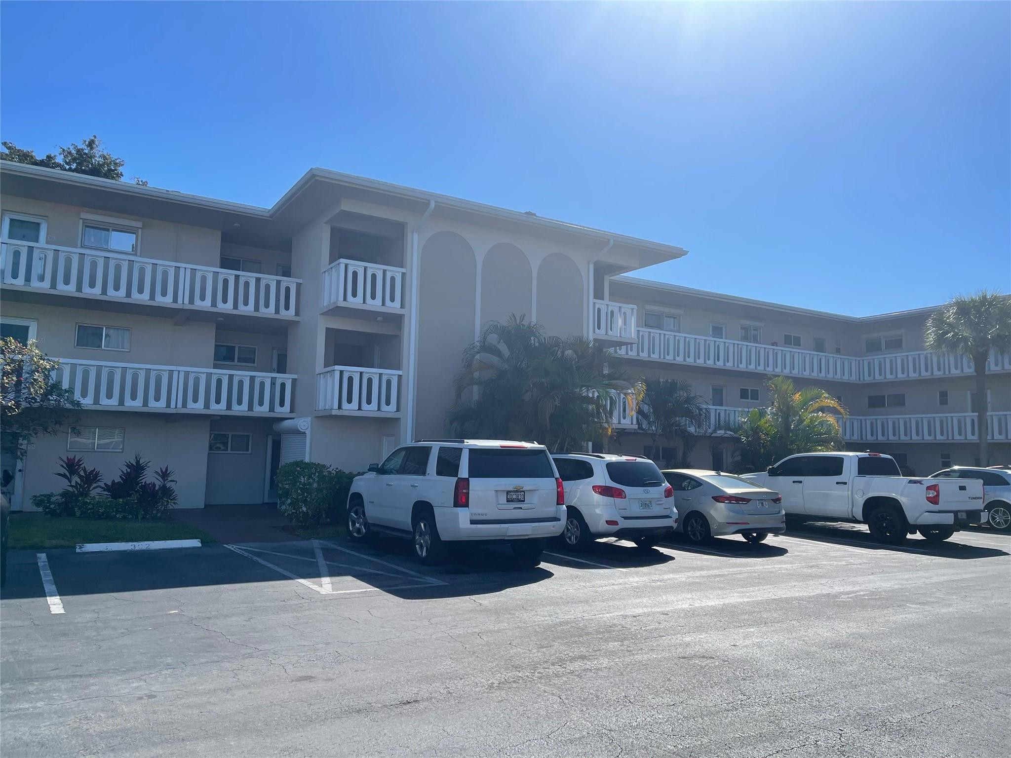 LAKE CLARKE GARDENS CONDO - Residential