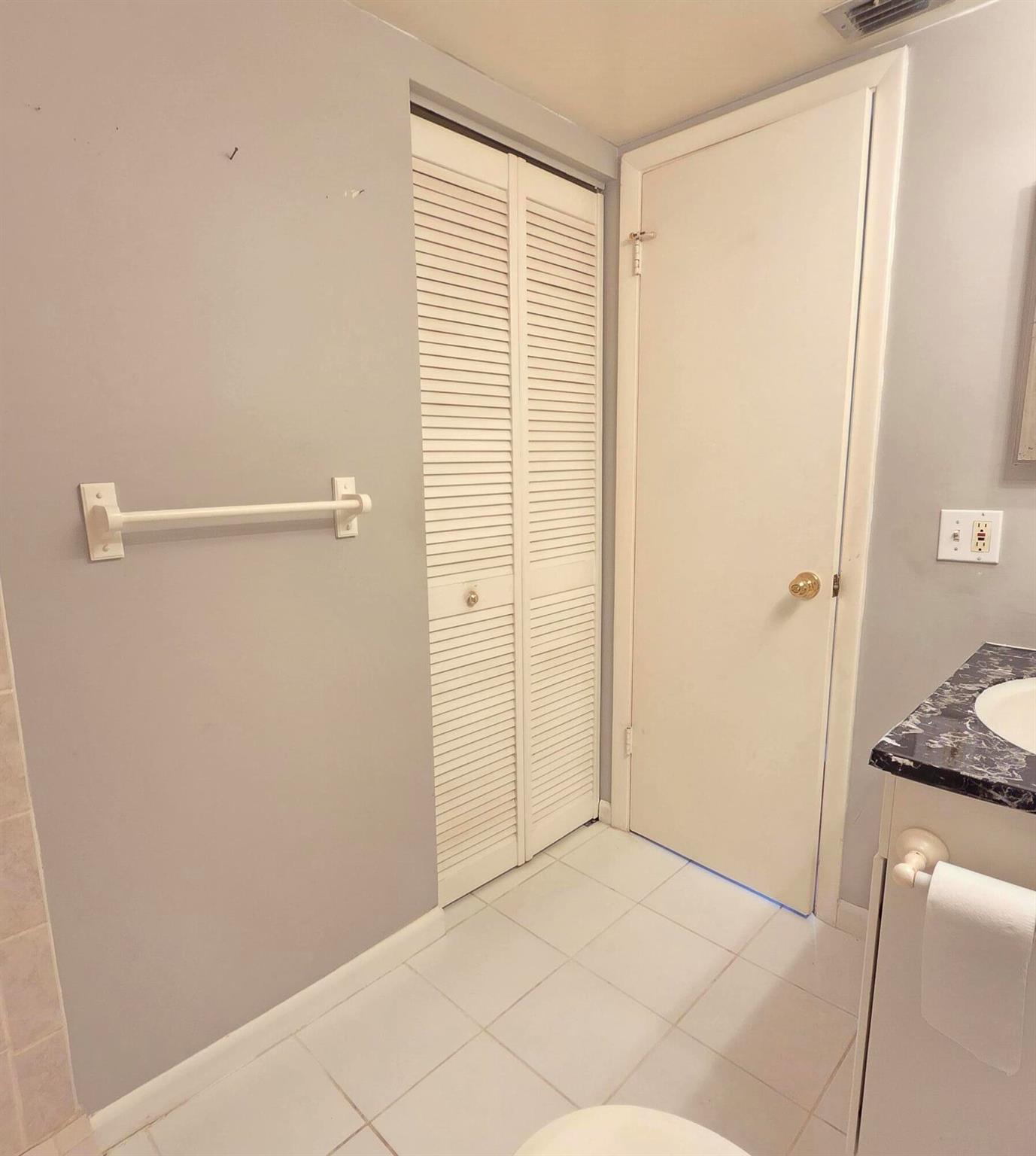 PINE RIDGE SOUTH IV CONDO - Residential