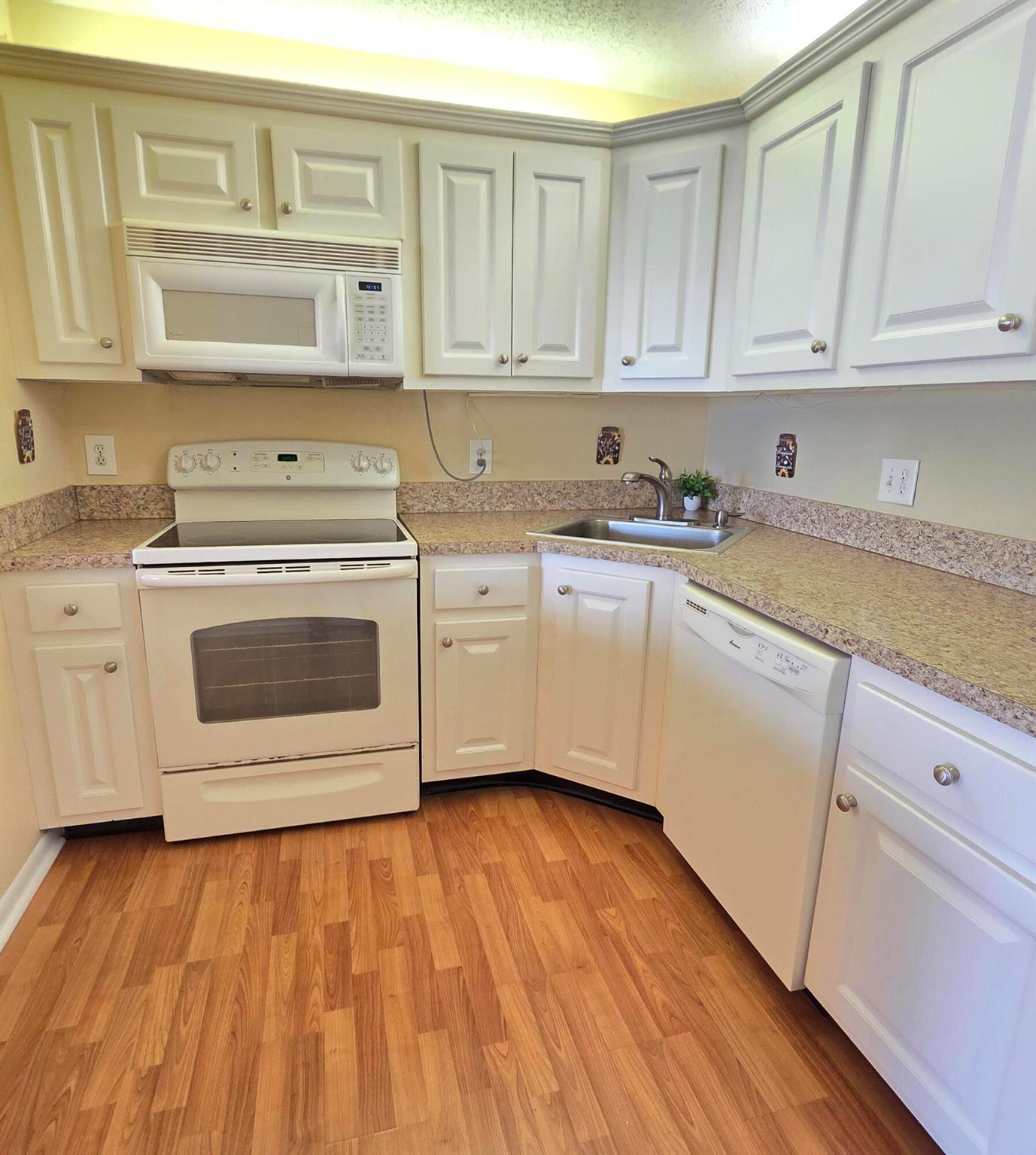 PINE RIDGE SOUTH IV CONDO - Residential