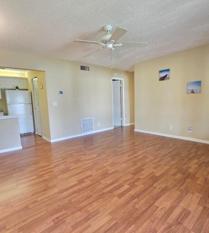 PINE RIDGE SOUTH IV CONDO - Residential