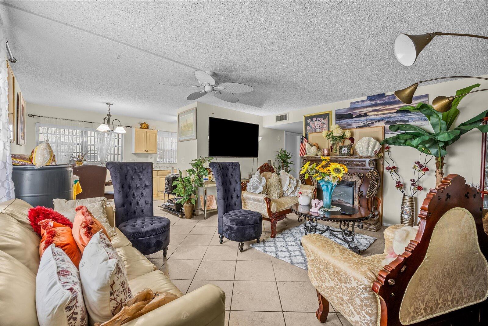 Vista Royale - Residential