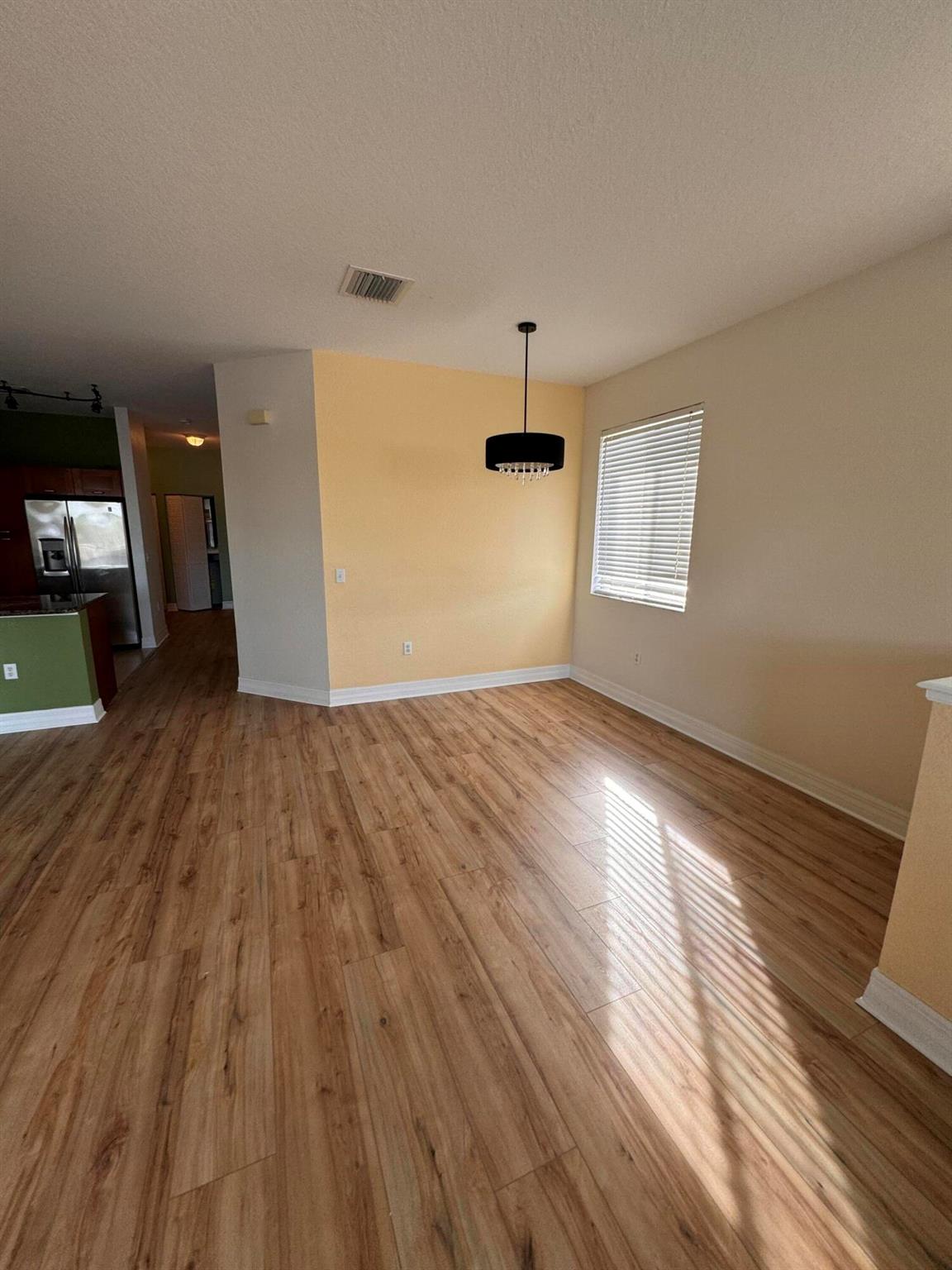 VILABELLA CENTRAL PARK CO - Residential Lease