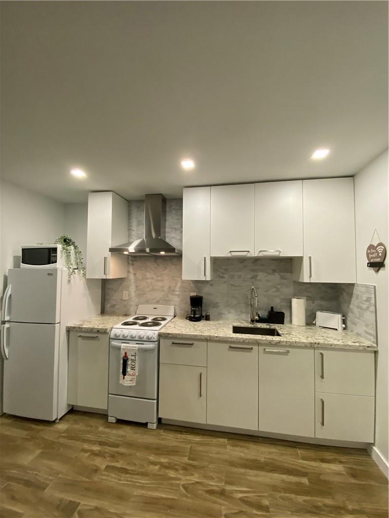 Oakland Park Second Add 1 - Residential Lease