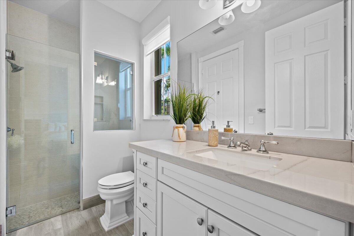 IRONHORSE PAR B-2 - Residential Lease