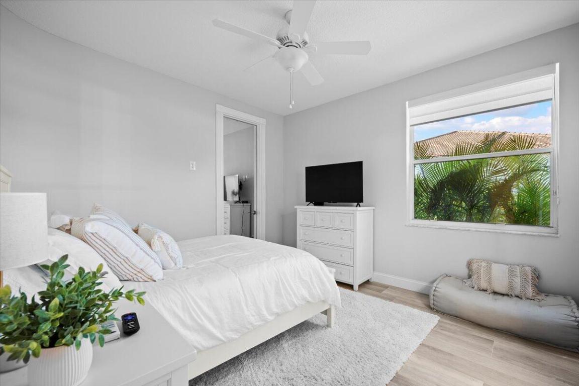 IRONHORSE PAR B-2 - Residential Lease