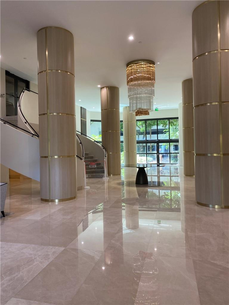 Mystic Pointe Tower 400 C - Residential Lease