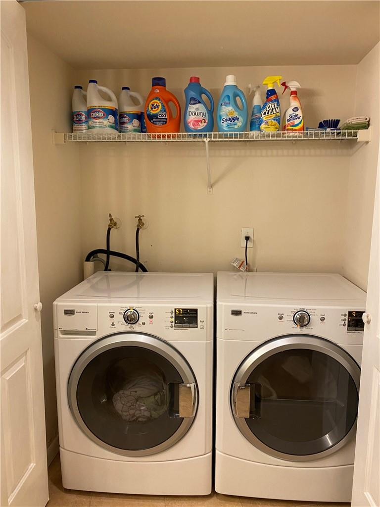 Mystic Pointe Tower 400 C - Residential Lease