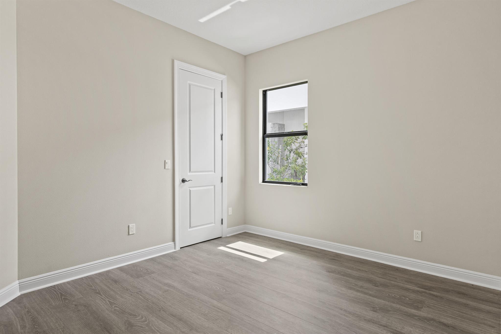 CRESSWIND PALM BEACH PHAS - Residential