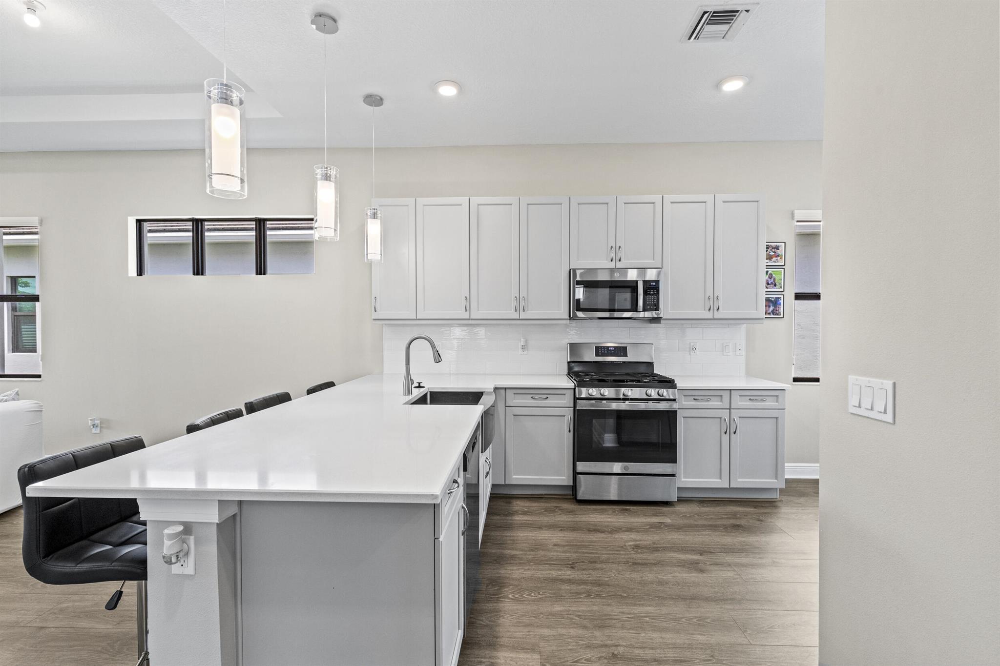 CRESSWIND PALM BEACH PHAS - Residential