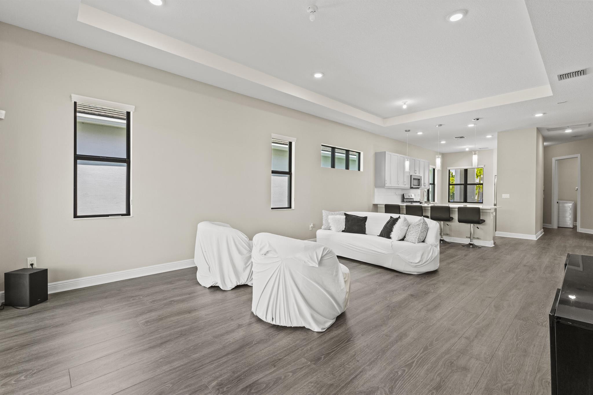 CRESSWIND PALM BEACH PHAS - Residential