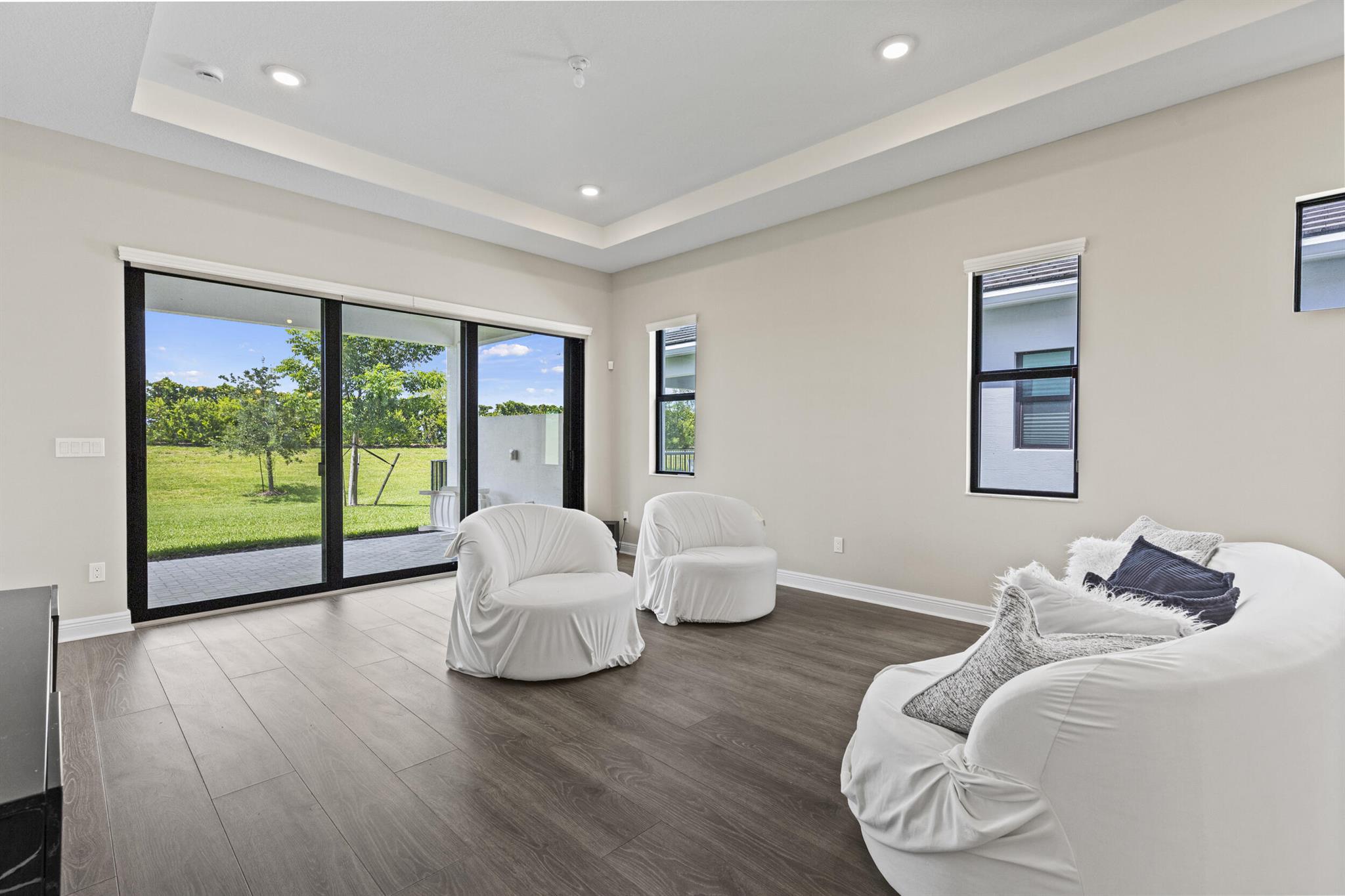 CRESSWIND PALM BEACH PHAS - Residential