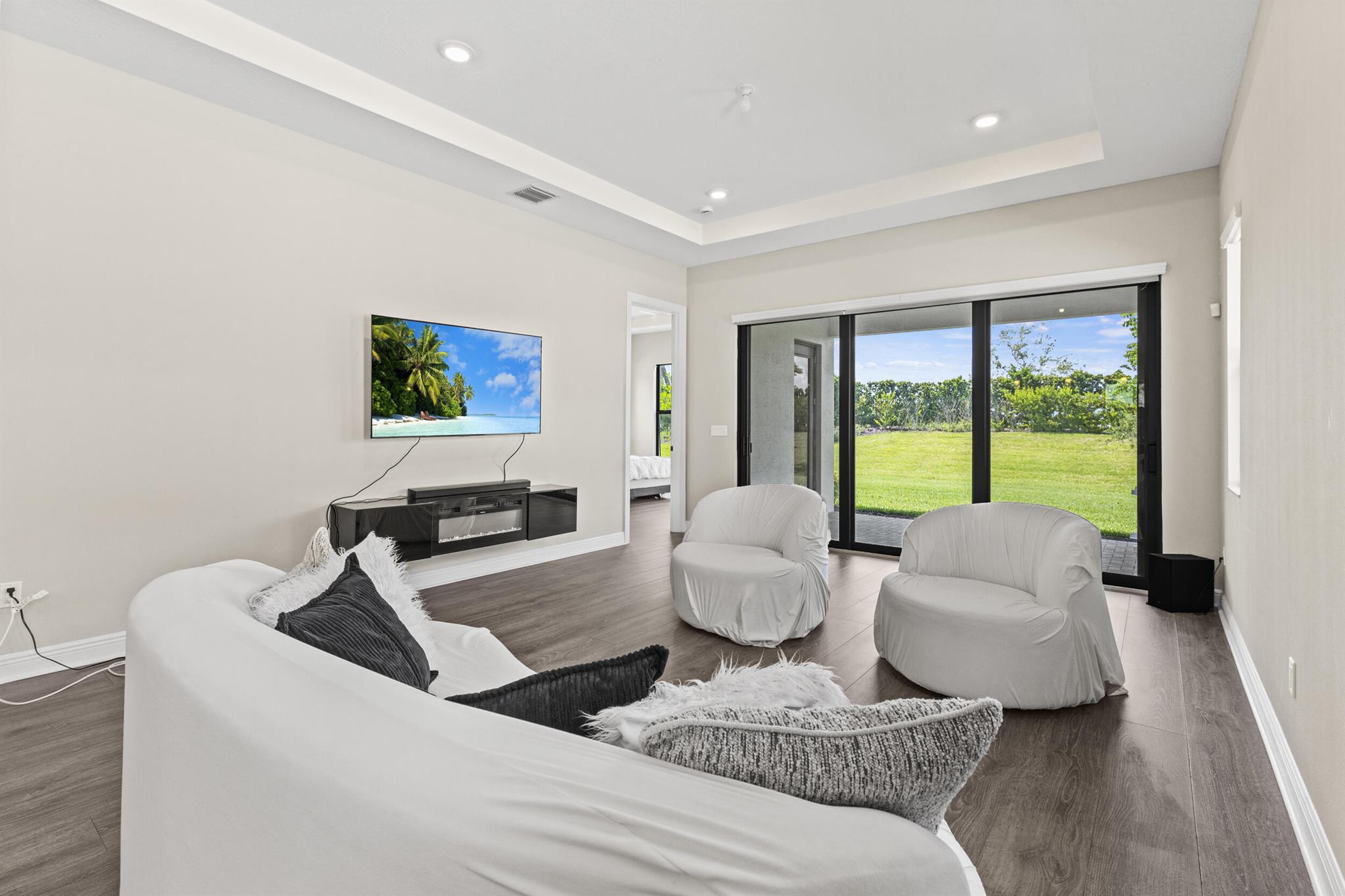 CRESSWIND PALM BEACH PHAS - Residential