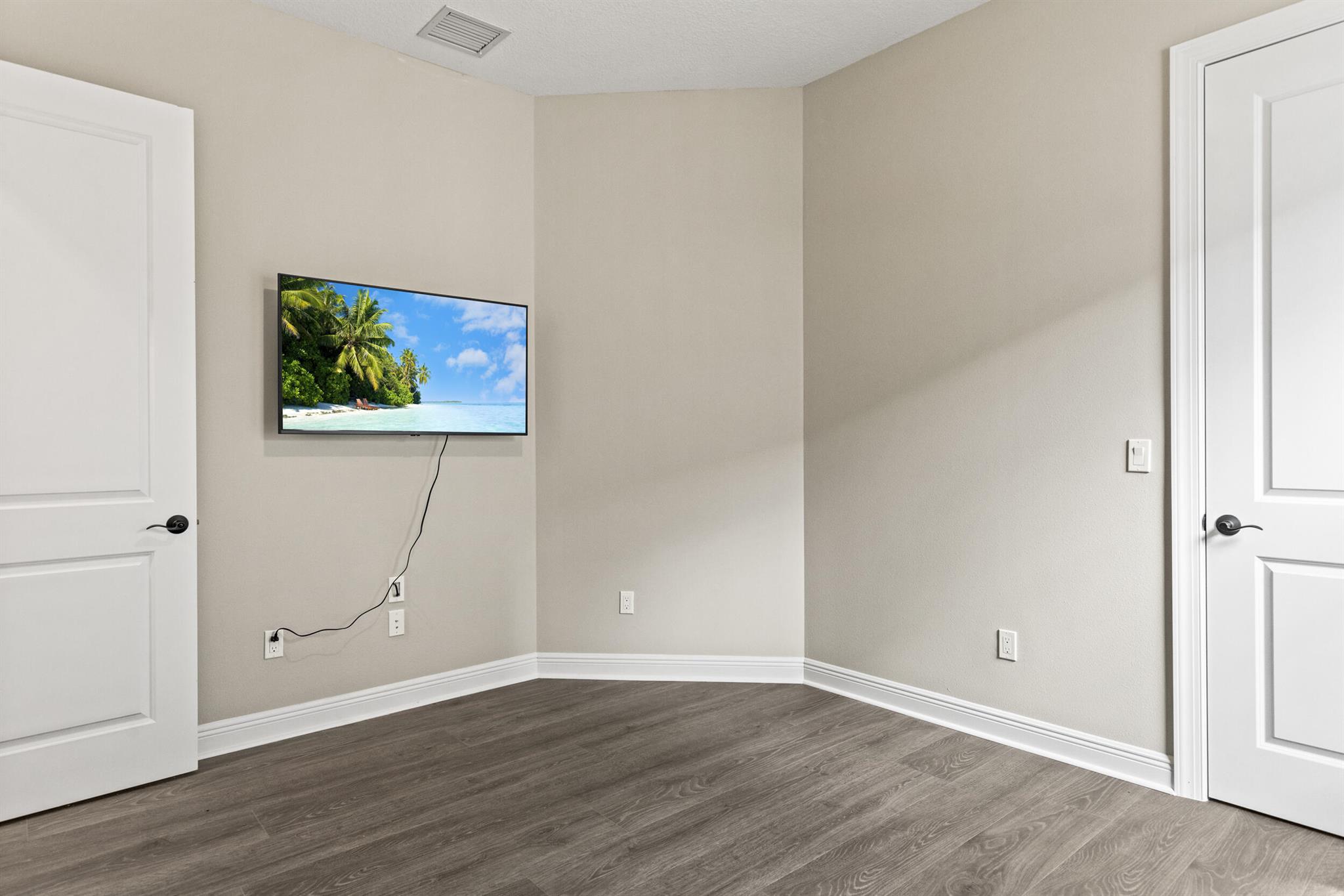 CRESSWIND PALM BEACH PHAS - Residential