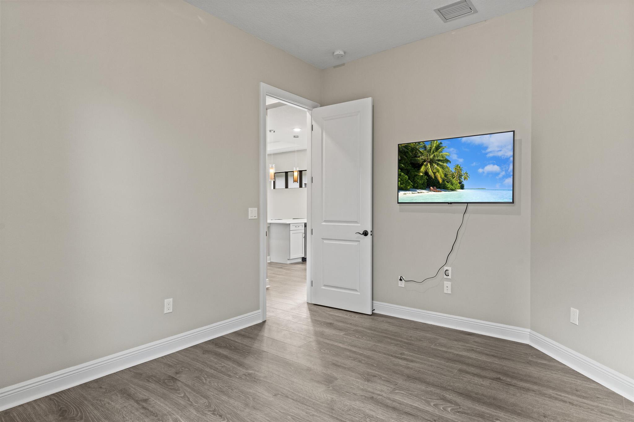 CRESSWIND PALM BEACH PHAS - Residential